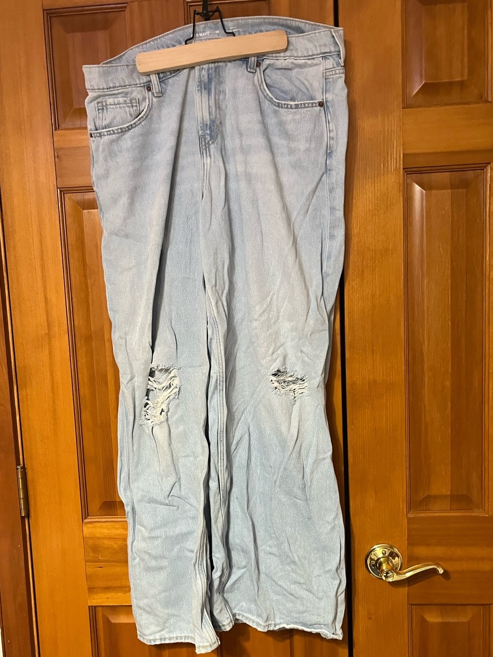 Old Navy Light Blue Distressed Women's Jeans